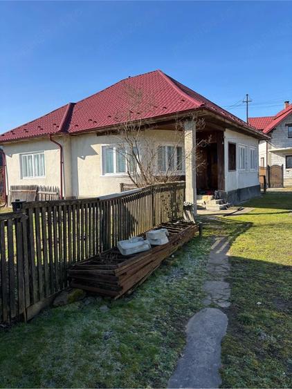 Casă cu 3 camere cu Teren 15 Mp în Leordina