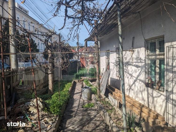 Spațiu comercial, de 400 mp, în Central