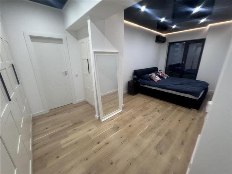 Apartament cu 4 camere decomandat, mobilat în Pipera