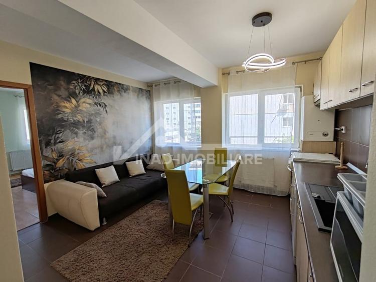 Apartament cu 3 camere semidecomandat, mobilat în Mărăști
