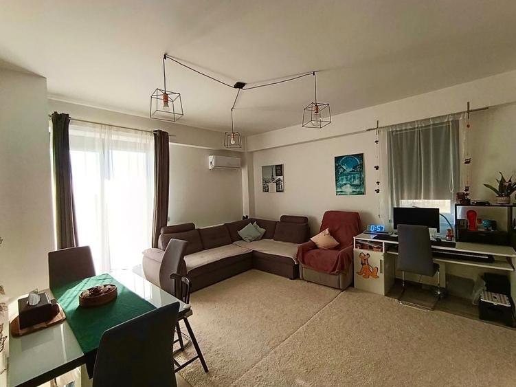 Apartament cu 2 camere decomandat, mobilat în Girocului