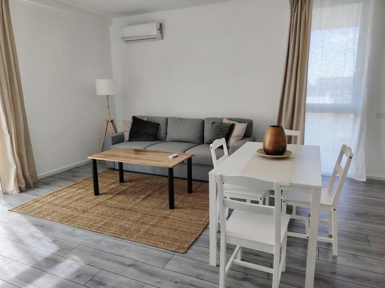 Apartament cu 2 camere decomandat în Torontalului
