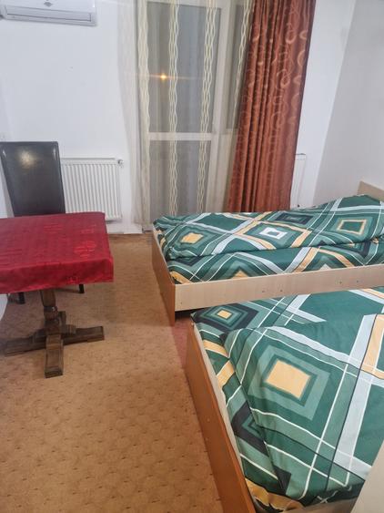 Apartament decomandat în Romanești