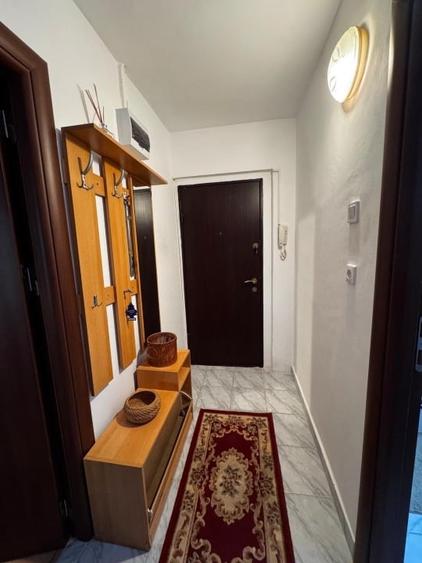 Garsonieră decomandată, mobilată în Lujerului