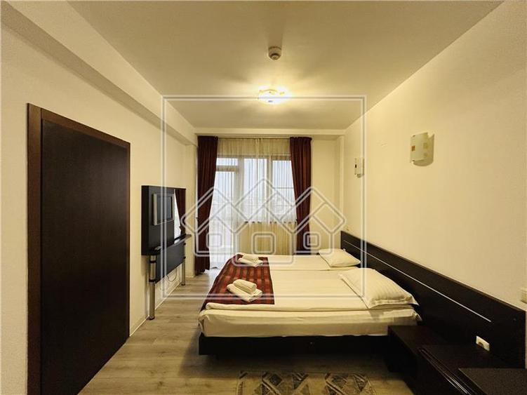 Hotel/Pensiune, de 2,500 mp, în Central