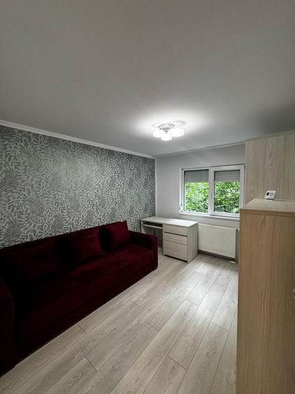Apartament cu 3 camere decomandat în Malul Mureșului
