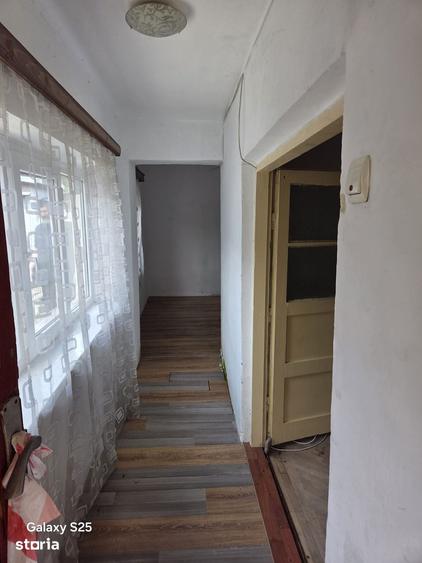 Casa cu 4 camere, teren 236 mp, acces asfaltat - 17