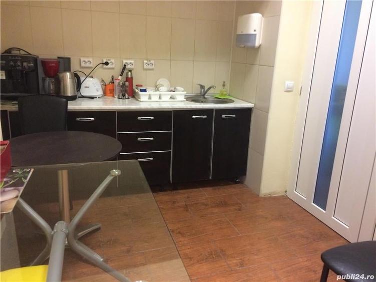 Spațiu comercial, de 200 mp, în Bucium