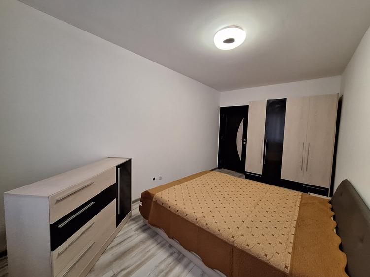 Apartament cu 2 camere semidecomandat, mobilat în Florești