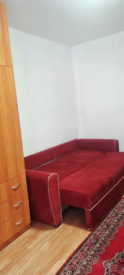 Garsonieră decomandată în Vest