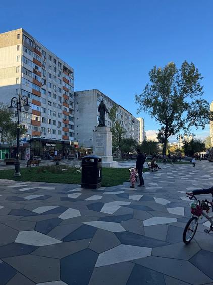 Apartament cu 3 camere decomandat în Alexandru cel Bun