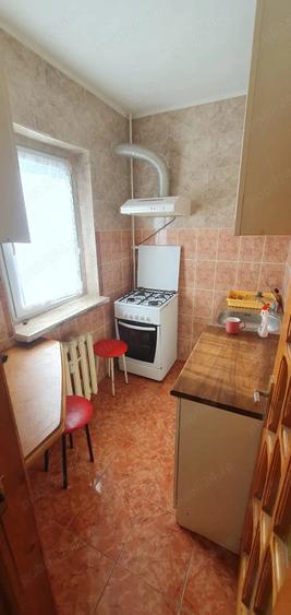 Garsonieră decomandată în Central