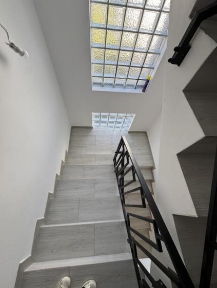 Casă individuală cu 5 camere cu Canalizare în Ultracentral