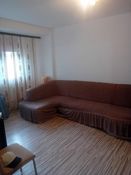 Apartament cu 2 camere decomandat în Berca