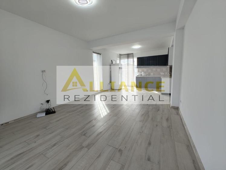 Casă individuală cu 3 camere cu Canalizare în Berceni