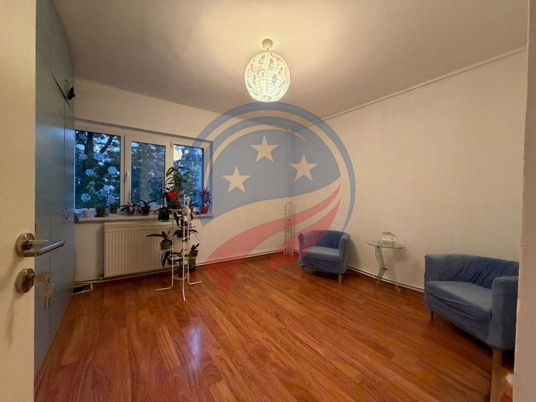 Apartament cu 3 camere decomandat în Brazda lui Novac