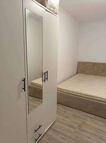 Apartament cu 2 camere în Micro 11