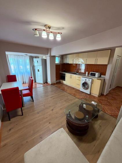 Apartament cu 2 camere semidecomandat în Lipovei