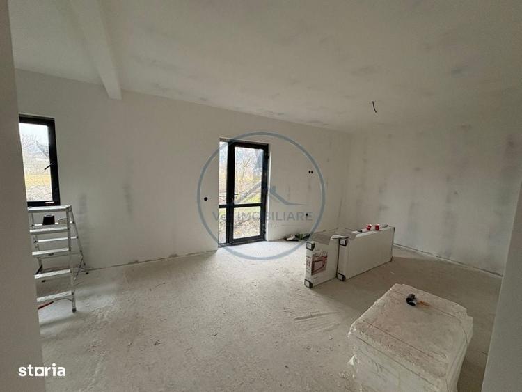 Casă cu 4 camere cu Teren 300 Mp în Central