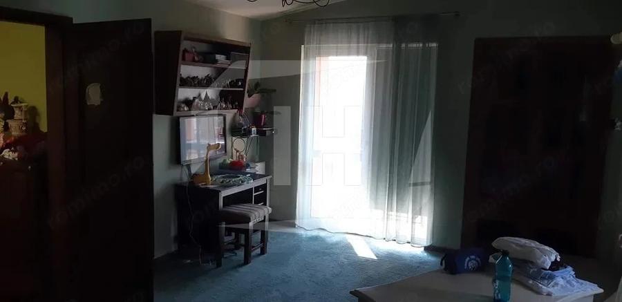 Apartament cu 3 camere semidecomandat în Gheorgheni
