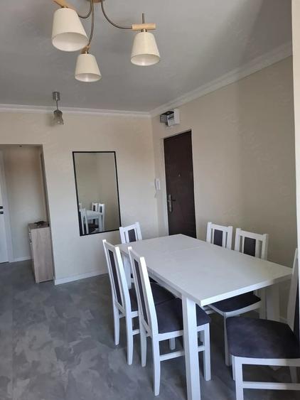 Apartament cu 3 camere decomandat în Favorit