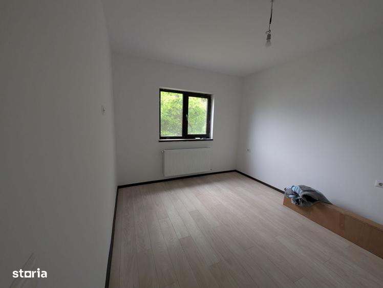 Casă cu 3 camere în Mărgineni