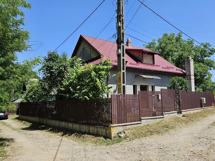Casă cu 2 camere în Lapoș
