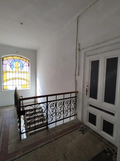 Casă cu 6 camere cu Teren 2883 Mp în Ultracentral