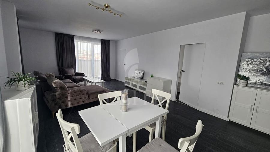 Apartament cu 3 camere semidecomandat, mobilat în Iris