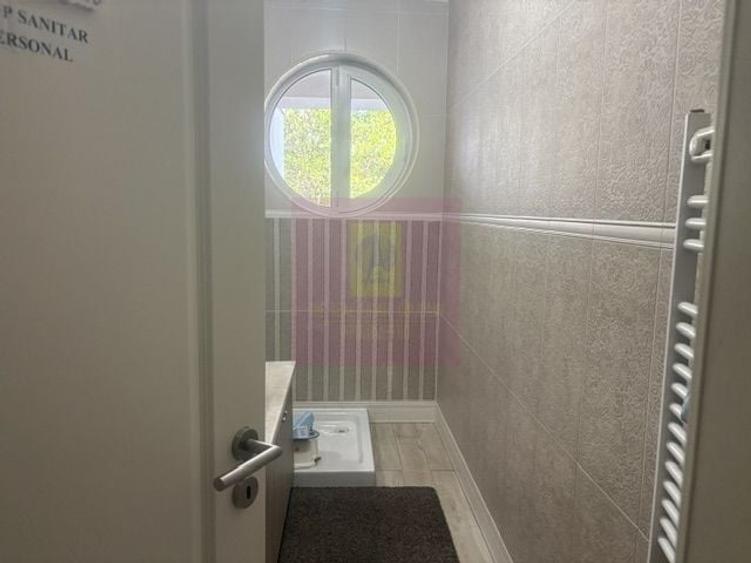 Casă cu Teren 446 Mp în Drumul Sării