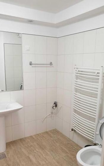 Apartament cu 2 camere semidecomandat, mobilat în Unirii