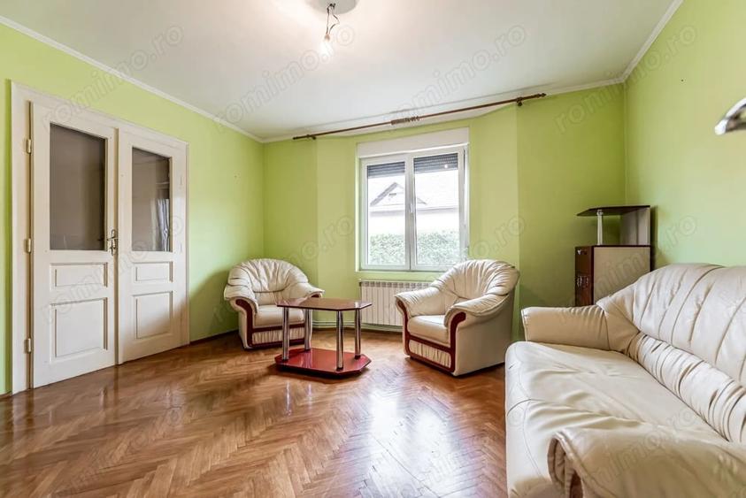 Casă cu 5 camere cu Teren 421 Mp în Funcționarilor