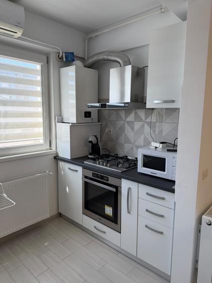 Apartament cu 2 camere semidecomandat, mobilat în Chiajna
