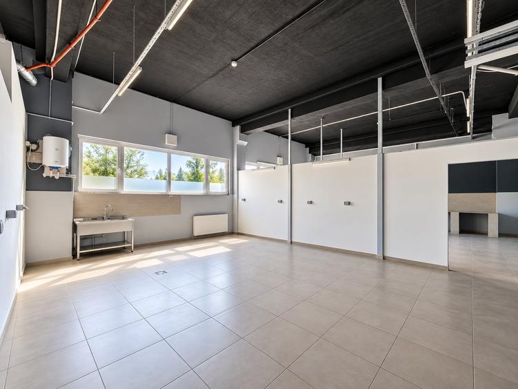 Spațiu comercial, de 414 mp, în Băneasa
