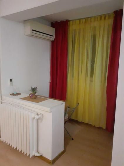 Garsonieră semidecomandată în Brazda lui Novac