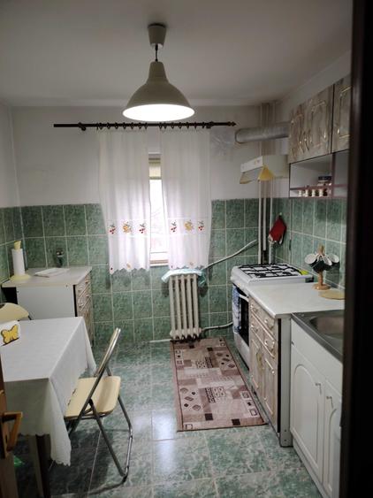 Apartament cu 2 camere semidecomandat în Exterior Vest
