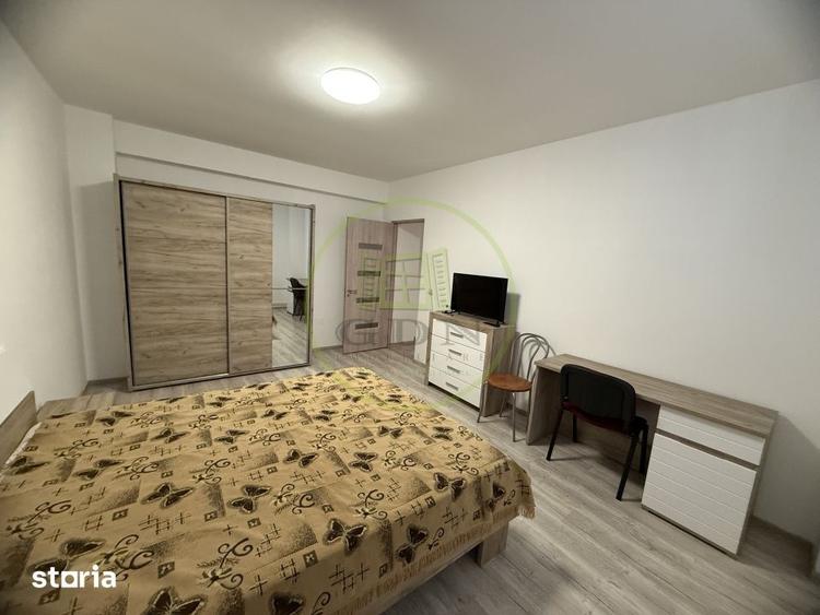 Garsonieră decomandată, mobilată în Craiovița Nouă