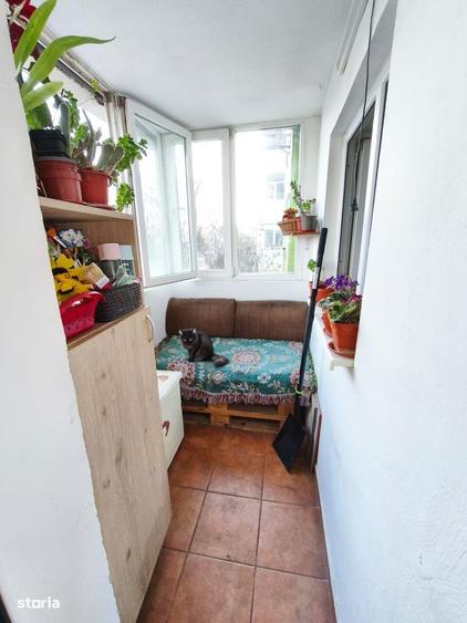 Apartament cu 3 camere decomandat în Colentina