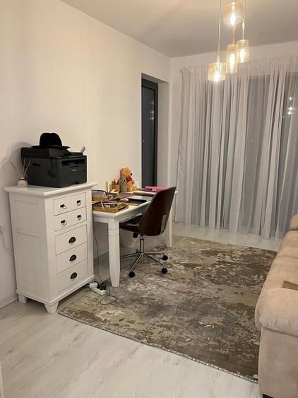 Apartament cu 3 camere decomandat, mobilat în Aviației