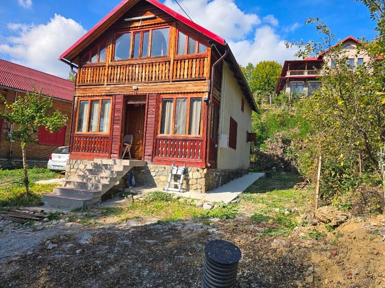 Casă individuală cu 3 camere în Cornu de Sus (Cornu)
