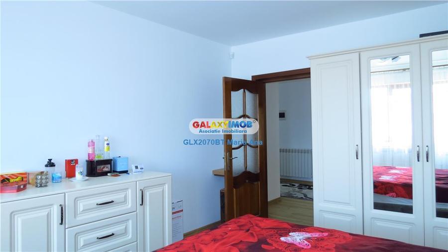 Casă cu 7 camere cu Teren 10000 Mp în Exterior Vest