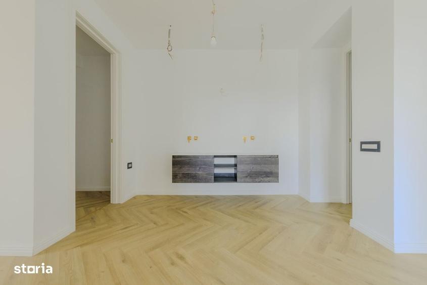 Apartament cu 4 camere în Splaiul Unirii