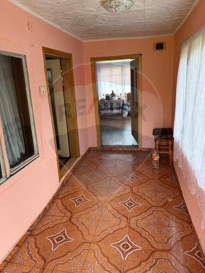 Casă individuală cu 2 camere cu Teren 4890 Mp în Hărnicești