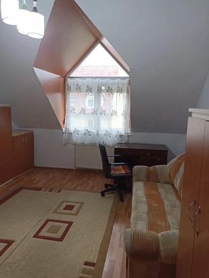 Garsonieră decomandată în Rogerius