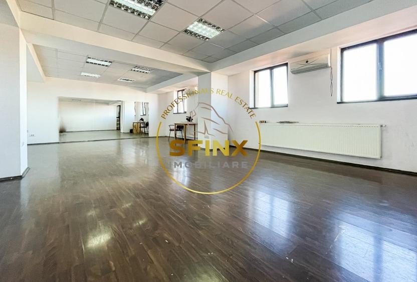 Casă individuală cu 6 camere cu Canalizare în Pipera