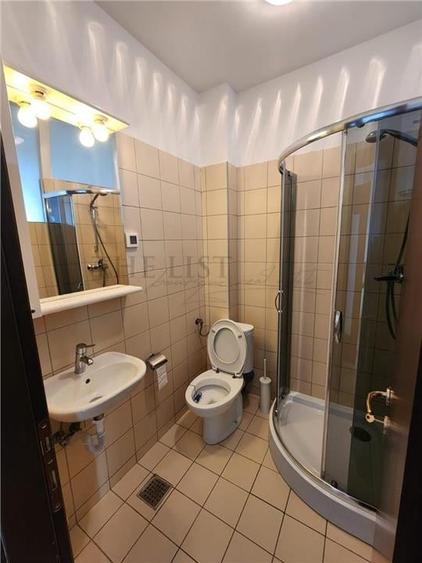 Apartament cu 3 camere decomandat, mobilat în Ștefan cel Mare