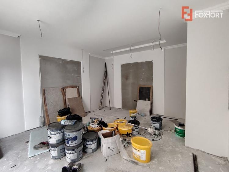 Apartament cu 2 camere decomandat în Giroc