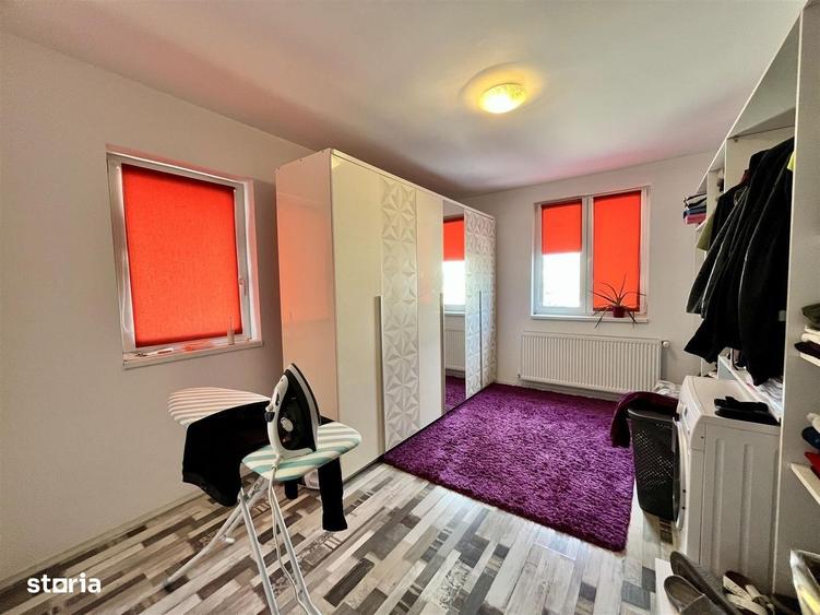 Apartament cu 4 camere decomandat în Central