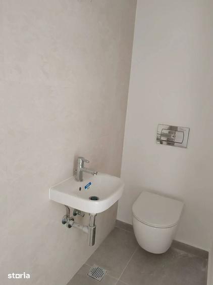 Apartament cu 3 camere decomandat în Străulești