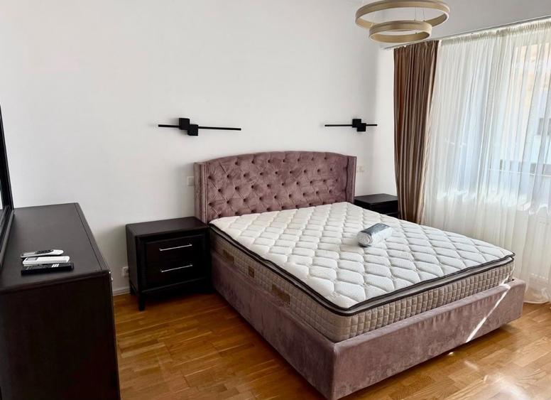 Apartament cu 3 camere în Băneasa